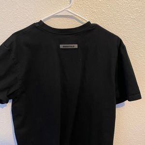 Black essentials print shirt